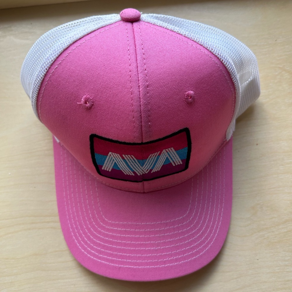 AVA TRUCKERS HAT NWOT